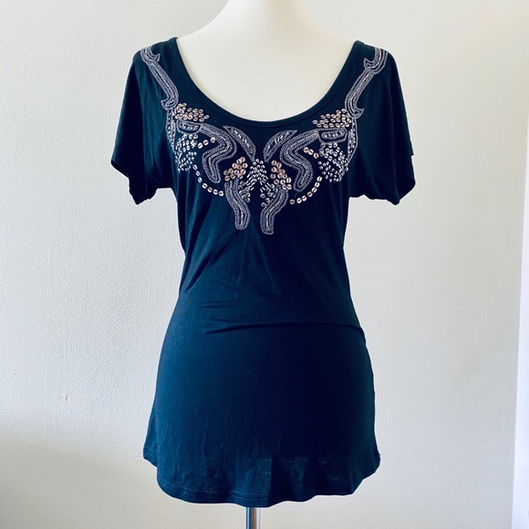 BKE Boutique Black Embroidered Open Back Top - Picture 5 of 6
